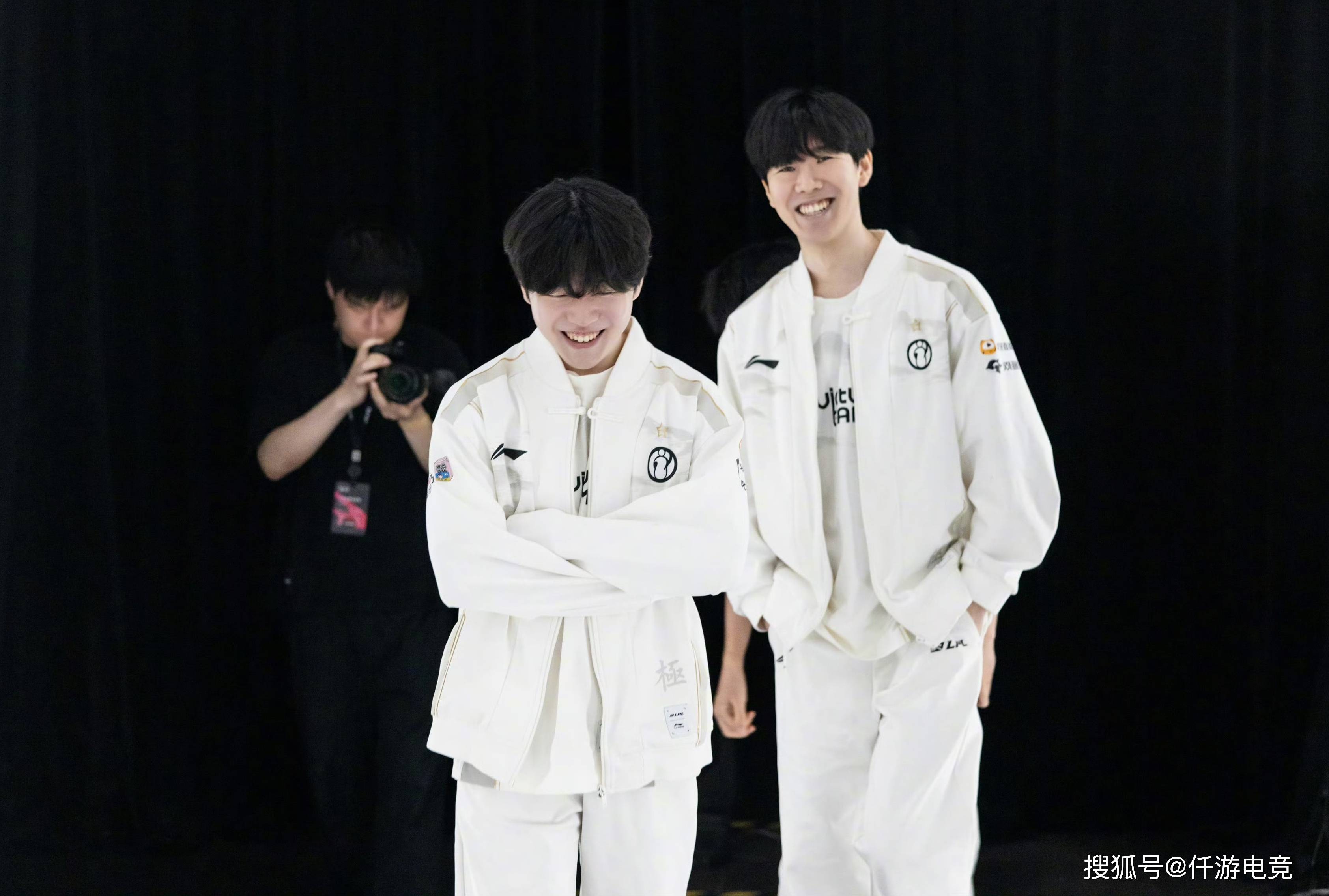 做出调整 做出调整