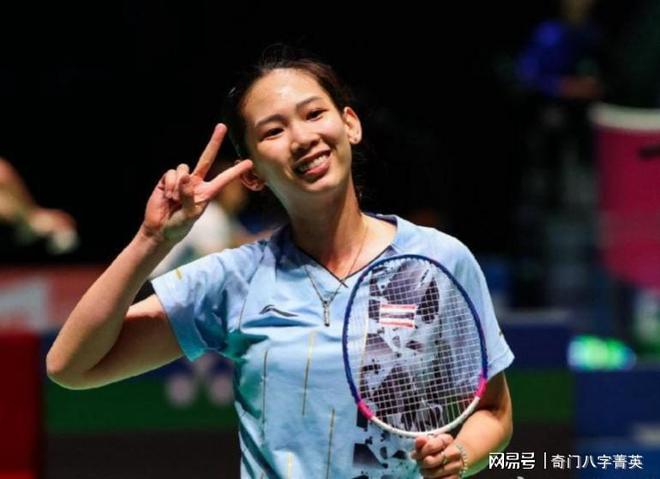 用话筒代替 用话筒代替