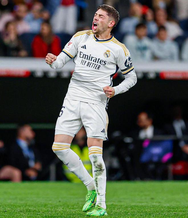 是由教练组 是由教练组