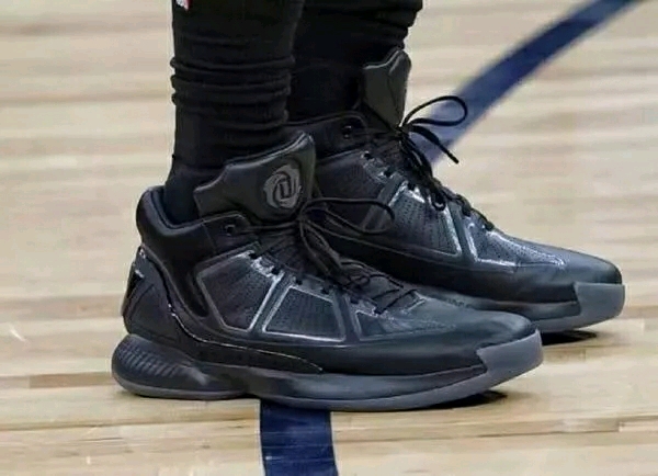 的首发对决 的首发对决